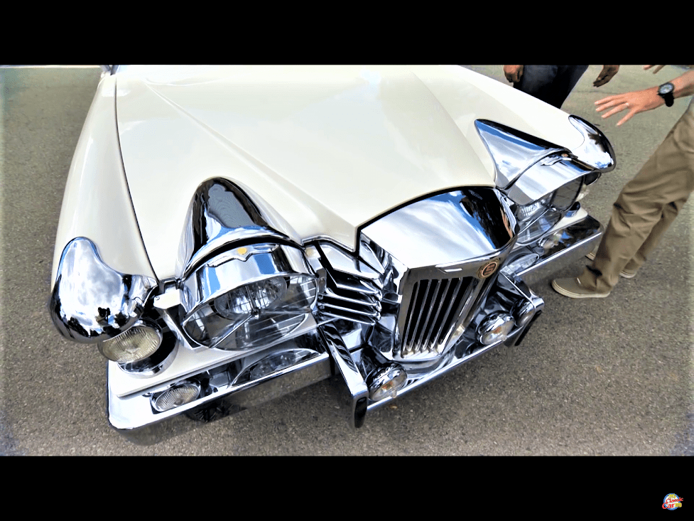 エルビス・カー3